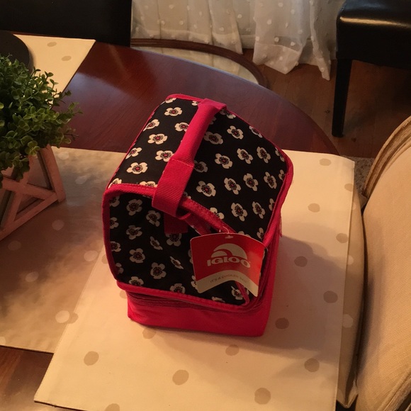Igloo sandwich keeper lunchbox, NWT, floral - Picture 3 of 5